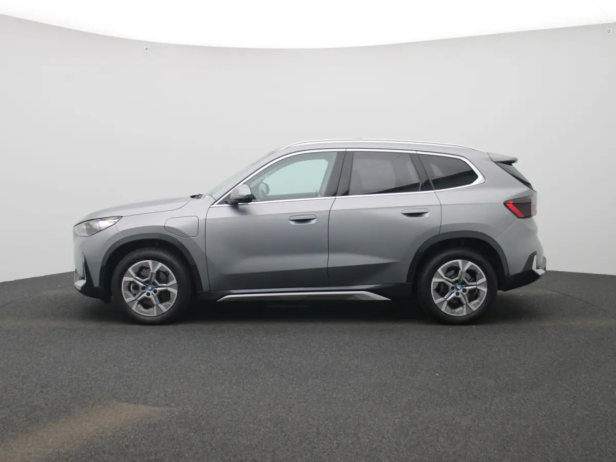 xDrive25e | Automaat | Leder | Panorama dak | Stoel verwarming | Virtual cockpit | Harman Kardon | Memory Seats | Apple Carplay / Android Auto | Achteruitrijcamera 360 | Climate Control | Cr