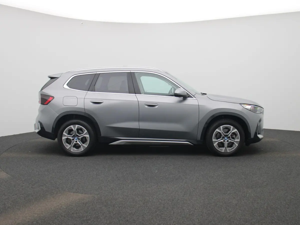 xDrive25e | Automaat | Leder | Panorama dak | Stoel verwarming | Virtual cockpit | Harman Kardon | Memory Seats | Apple Carplay / Android Auto | Achteruitrijcamera 360 | Climate Control | Cr