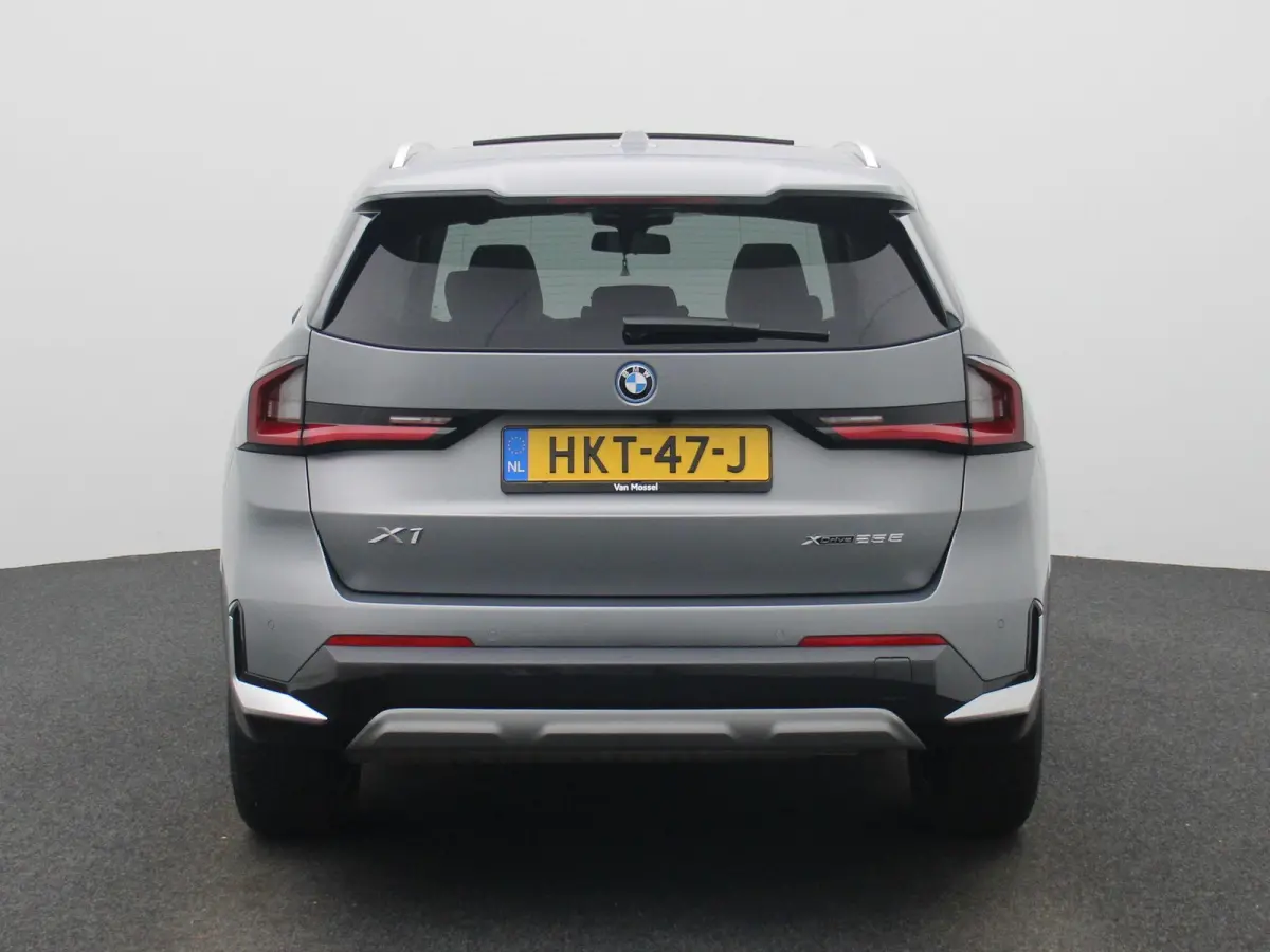 xDrive25e | Automaat | Leder | Panorama dak | Stoel verwarming | Virtual cockpit | Harman Kardon | Memory Seats | Apple Carplay / Android Auto | Achteruitrijcamera 360 | Climate Control | Cr