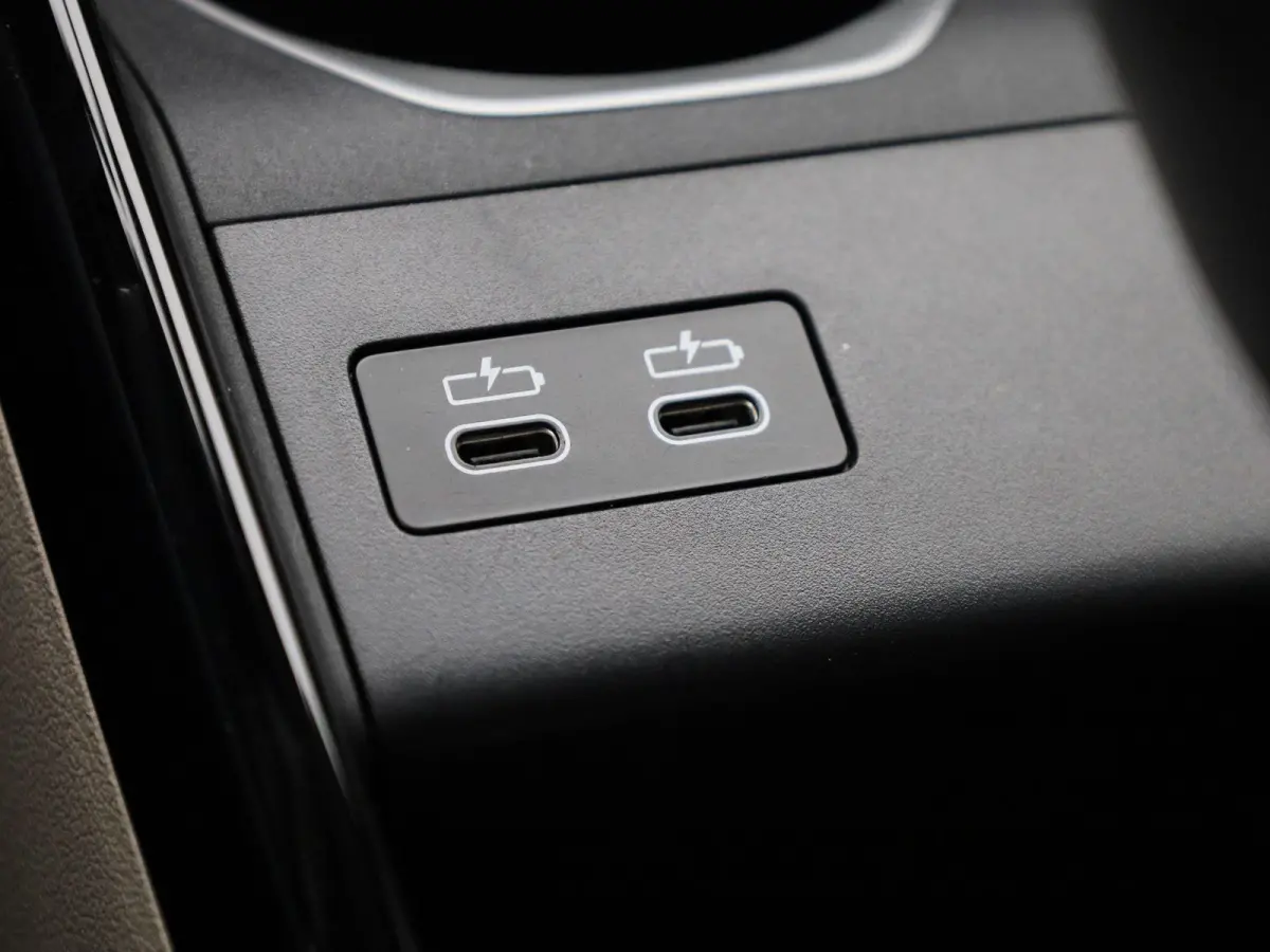 xDrive25e | Automaat | Leder | Panorama dak | Stoel verwarming | Virtual cockpit | Harman Kardon | Memory Seats | Apple Carplay / Android Auto | Achteruitrijcamera 360 | Climate Control | Cr