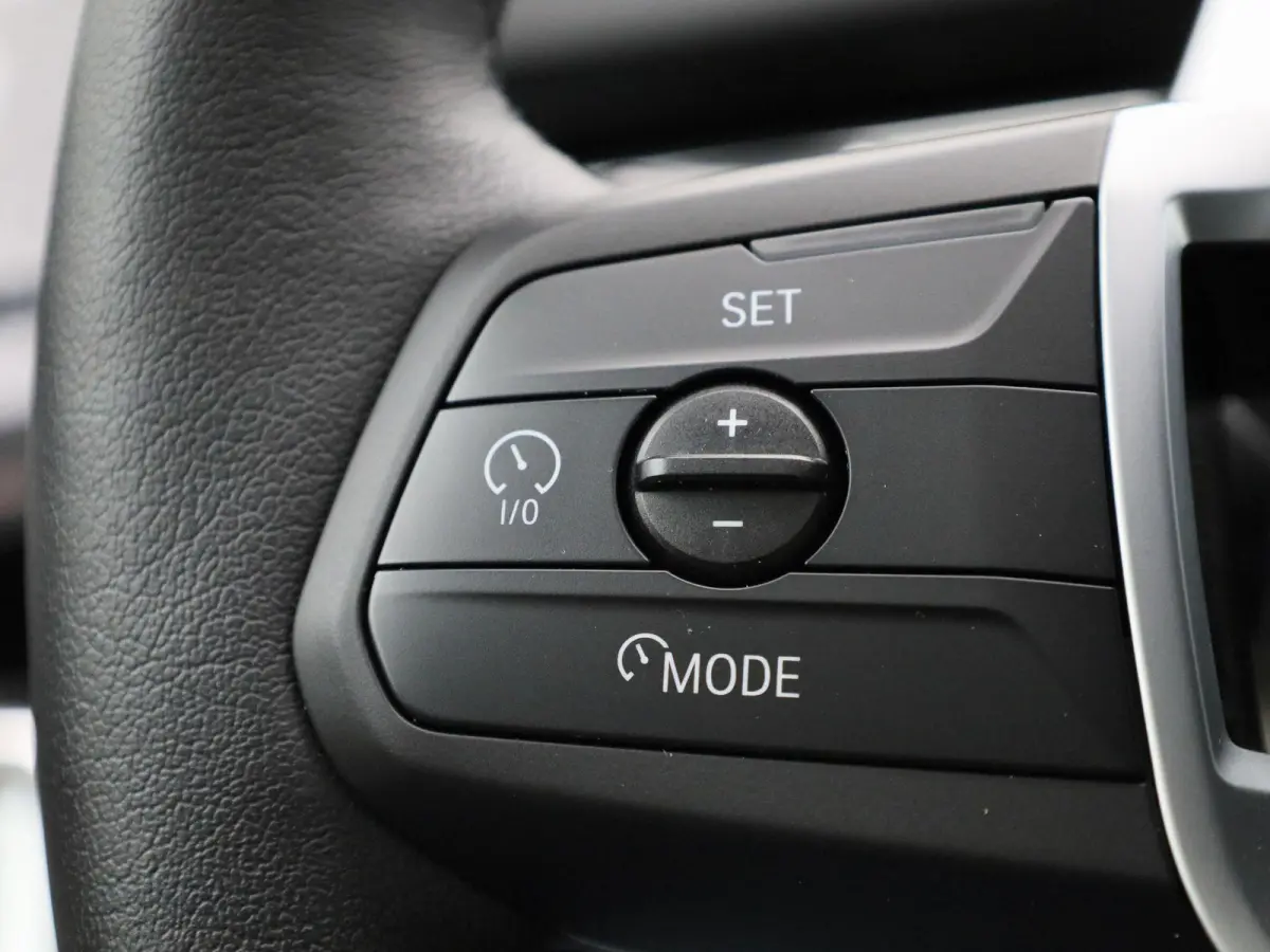 xDrive25e | Automaat | Leder | Panorama dak | Stoel verwarming | Virtual cockpit | Harman Kardon | Memory Seats | Apple Carplay / Android Auto | Achteruitrijcamera 360 | Climate Control | Cr
