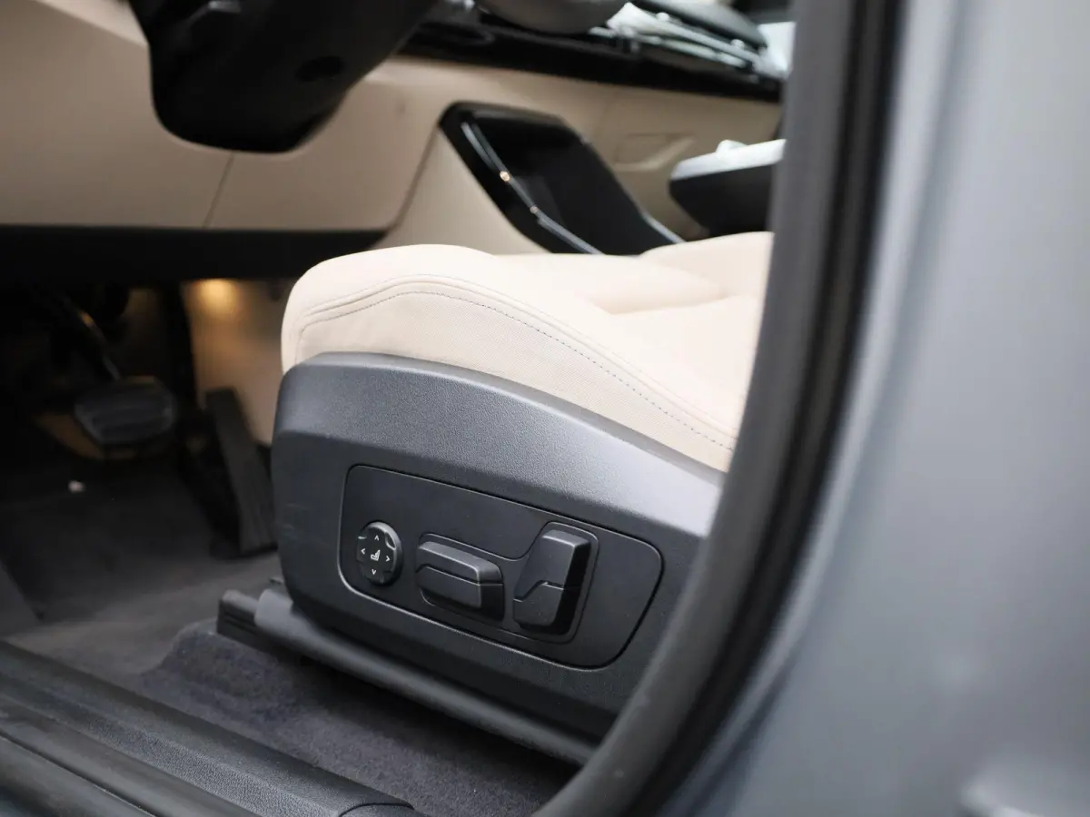 xDrive25e | Automaat | Leder | Panorama dak | Stoel verwarming | Virtual cockpit | Harman Kardon | Memory Seats | Apple Carplay / Android Auto | Achteruitrijcamera 360 | Climate Control | Cr