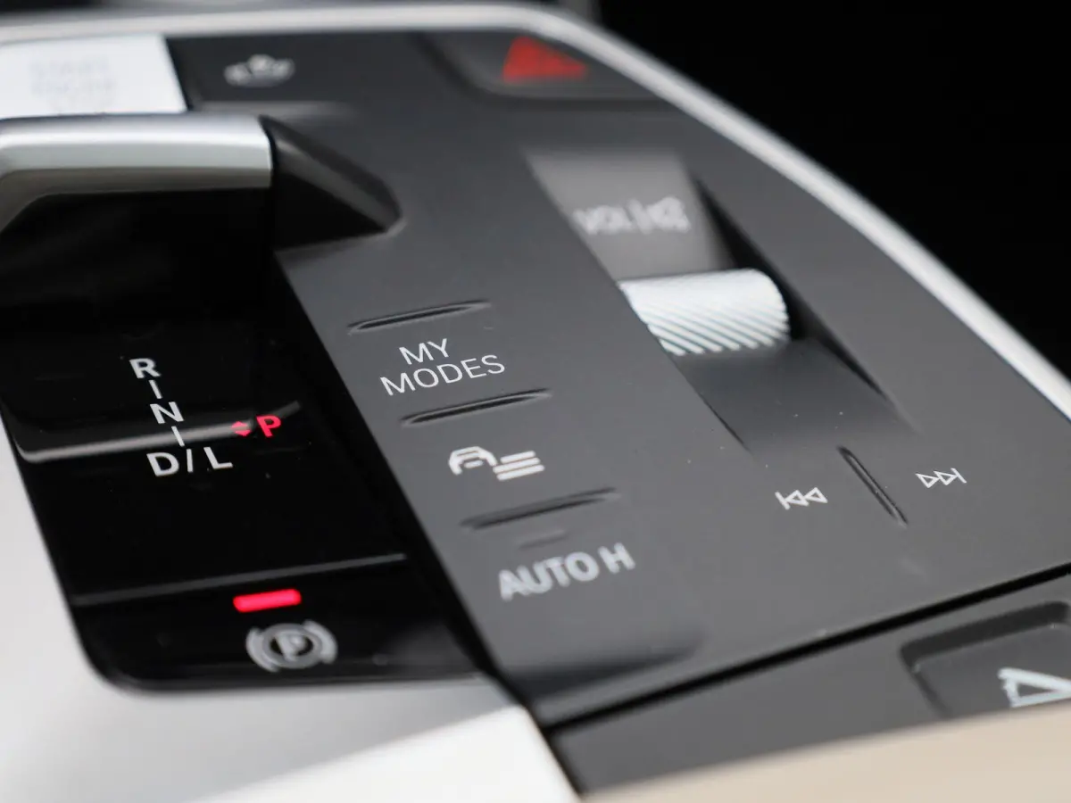 xDrive25e | Automaat | Leder | Panorama dak | Stoel verwarming | Virtual cockpit | Harman Kardon | Memory Seats | Apple Carplay / Android Auto | Achteruitrijcamera 360 | Climate Control | Cr