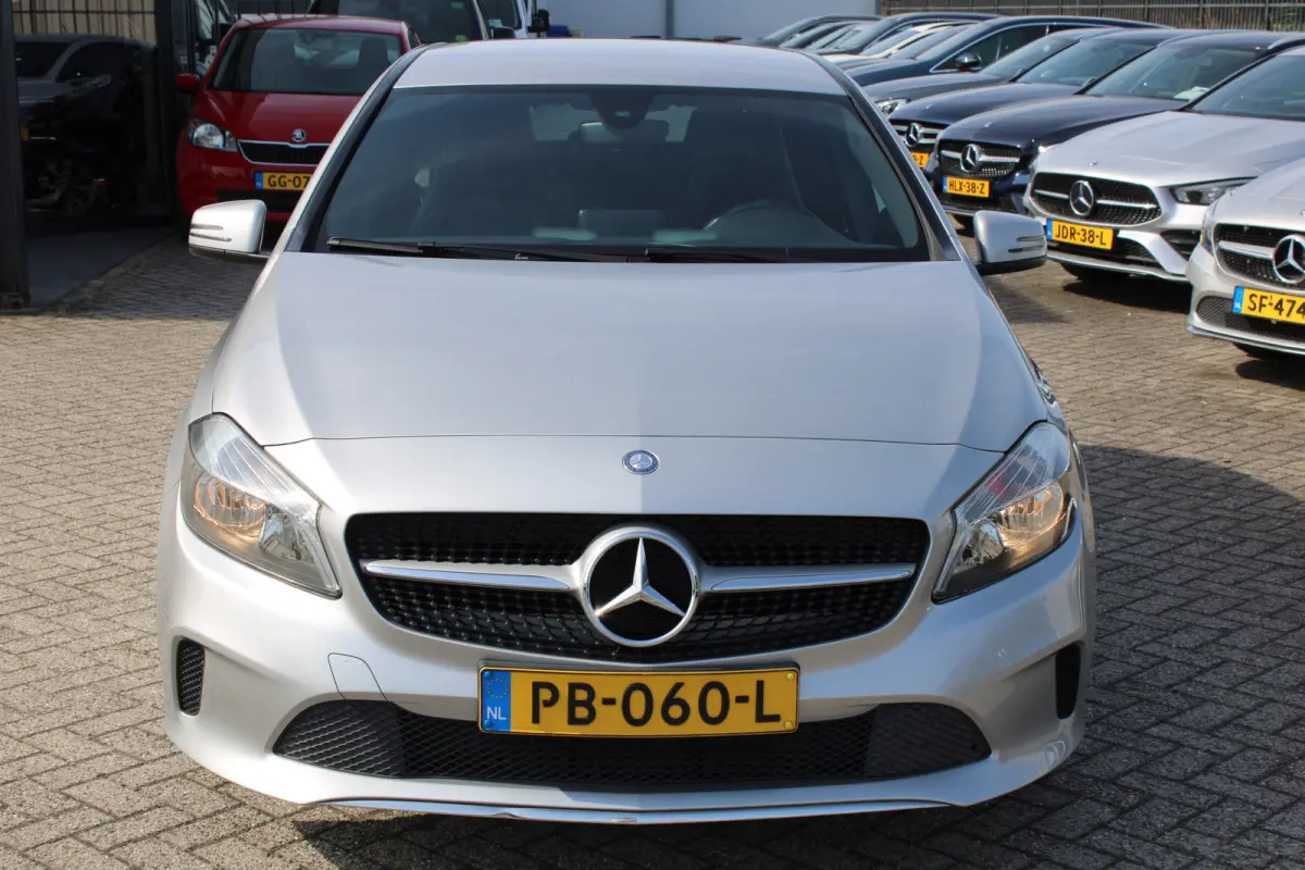 180 Business Solution NAVI CAMERA TREKHAAK <<NL AUTO>>