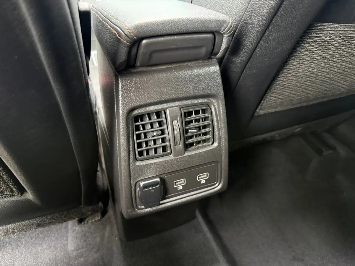 1.3 TCe 140 Initiale Paris - Automaat - Pano/Schuifdak - Leder - Navi
