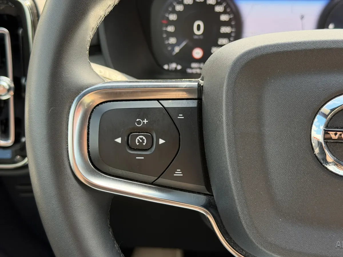 T5 Business Pro | Apple Carplay/Android Auto | Cruise control adaptief | Dodehoekdetectie | Stuurwiel en stoelen verwarmd |
