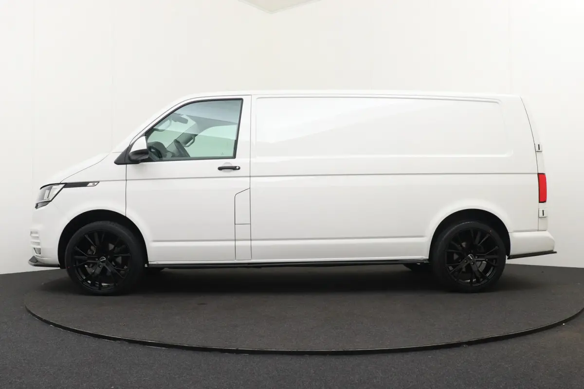 2.0 TDI 150PK Aut. L2H1 R-Line 20" Velgen Maxton-Pakket Trekhaak