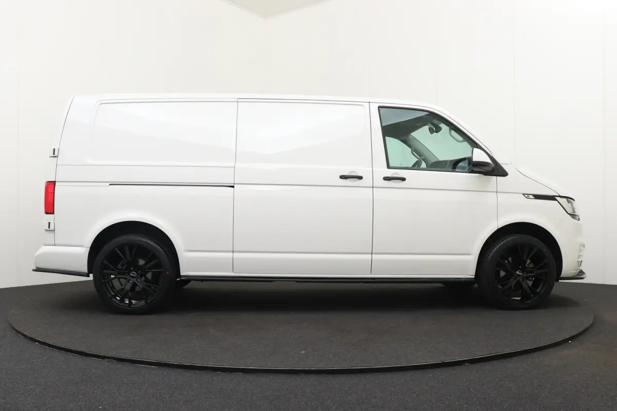 2.0 TDI 150PK Aut. L2H1 R-Line 20" Velgen Maxton-Pakket Trekhaak
