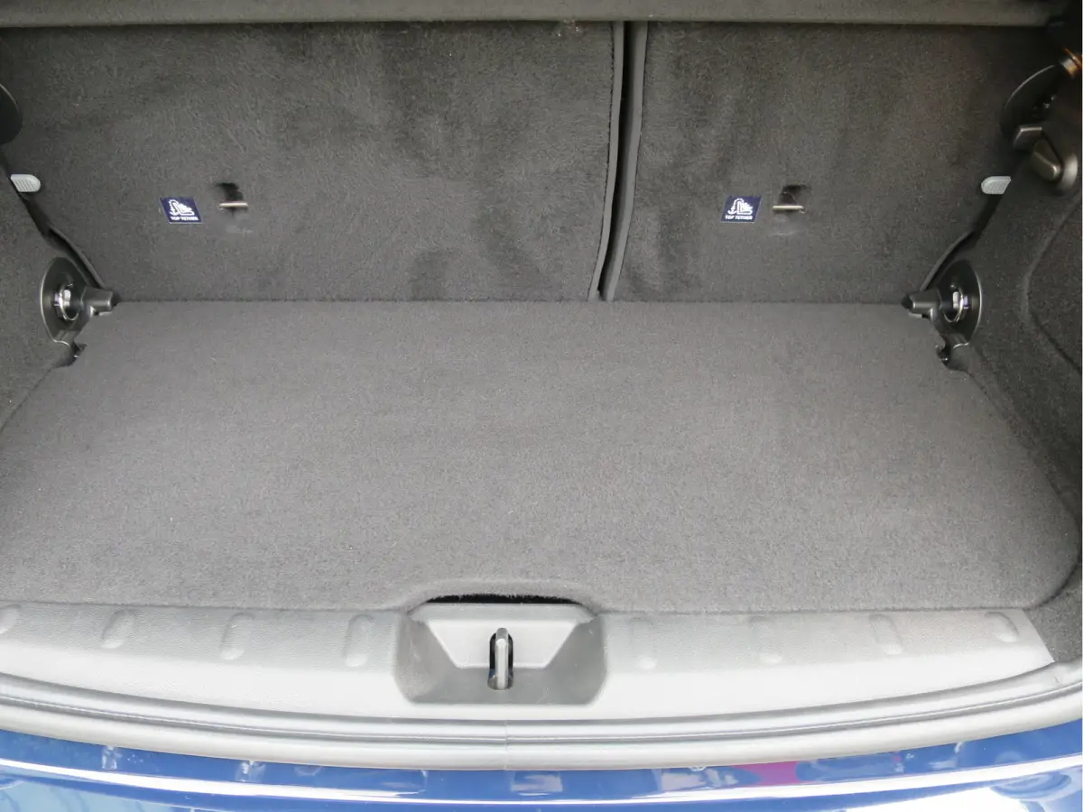 1.5 Pepper F56 LCI met Navi, Apple CarPlay, Leer, PDC en 16"