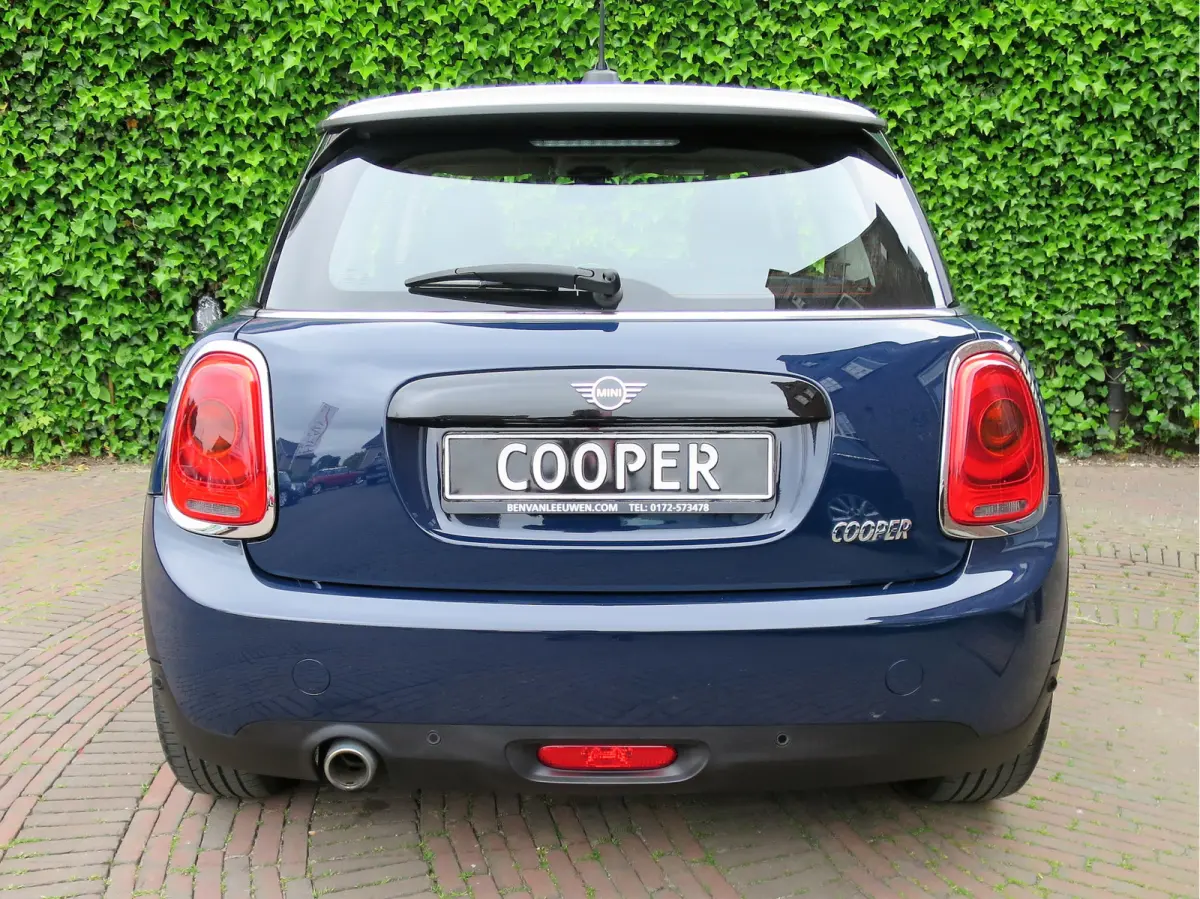 1.5 Pepper F56 LCI met Navi, Apple CarPlay, Leer, PDC en 16"