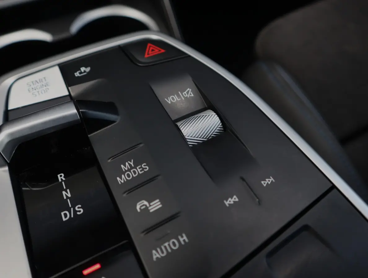 xDrive25e M Sport | Pano | H+K | Massage | BLIS