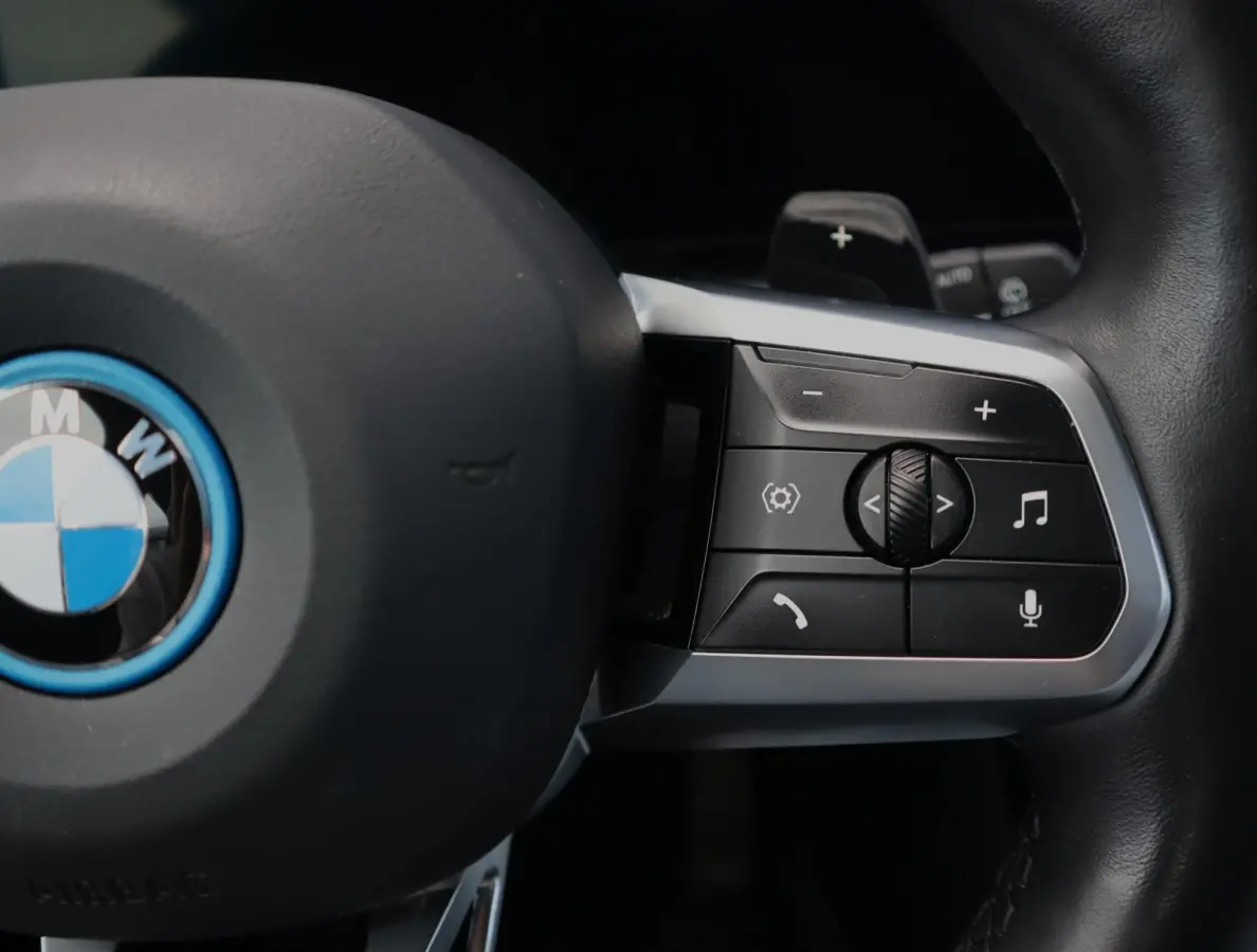 xDrive25e M Sport | Pano | H+K | Massage | BLIS