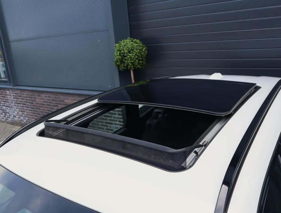 xDrive25e M Sport | Pano | H+K | Massage | BLIS