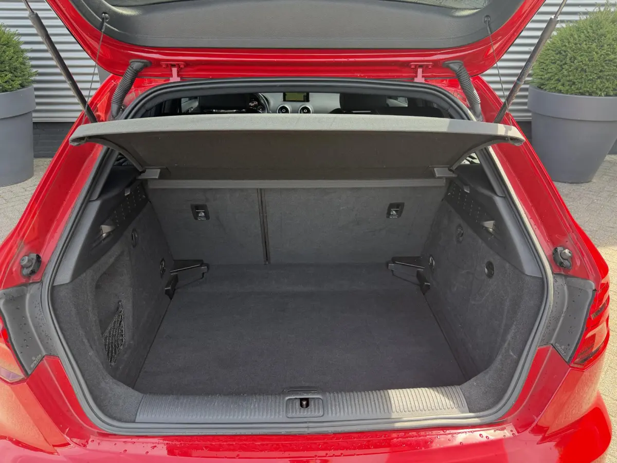 35 TFSI CoD Sport S Line | Navigatie | Parkeersensoren | 18 Inch Lichtmetalen Velgen | Climate Control |