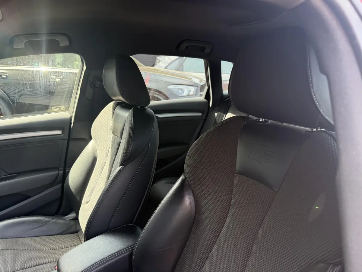 35 TFSI CoD Sport S Line | Navigatie | Parkeersensoren | 18 Inch Lichtmetalen Velgen | Climate Control |
