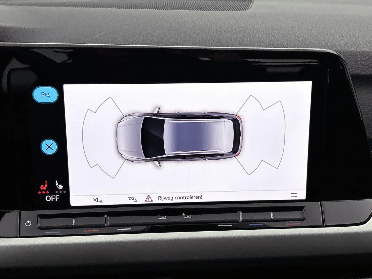 1.5 eTSI Life Business 1 eerdere eigenaar | Trekhaak | Apple Carplay | Android Auto | Stoelverwarming | Cruise Control Adaptief | Dakrails | Parkeersensor Voor en Achter | Sfeerverlichting