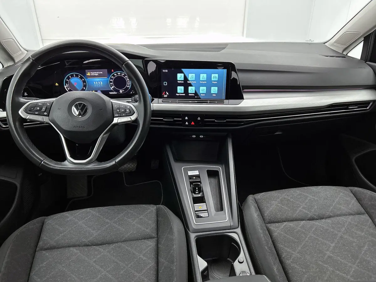 1.5 eTSI Life Business 1 eerdere eigenaar | Trekhaak | Apple Carplay | Android Auto | Stoelverwarming | Cruise Control Adaptief | Dakrails | Parkeersensor Voor en Achter | Sfeerverlichting