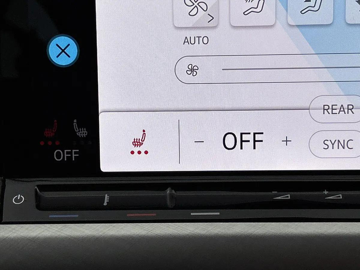 1.5 eTSI Life Business 1 eerdere eigenaar | Trekhaak | Apple Carplay | Android Auto | Stoelverwarming | Cruise Control Adaptief | Dakrails | Parkeersensor Voor en Achter | Sfeerverlichting