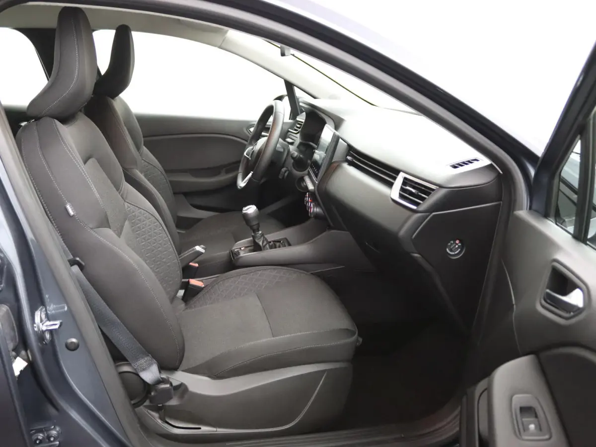 TCe 90 Zen | Navigatie | Parkeersensoren |