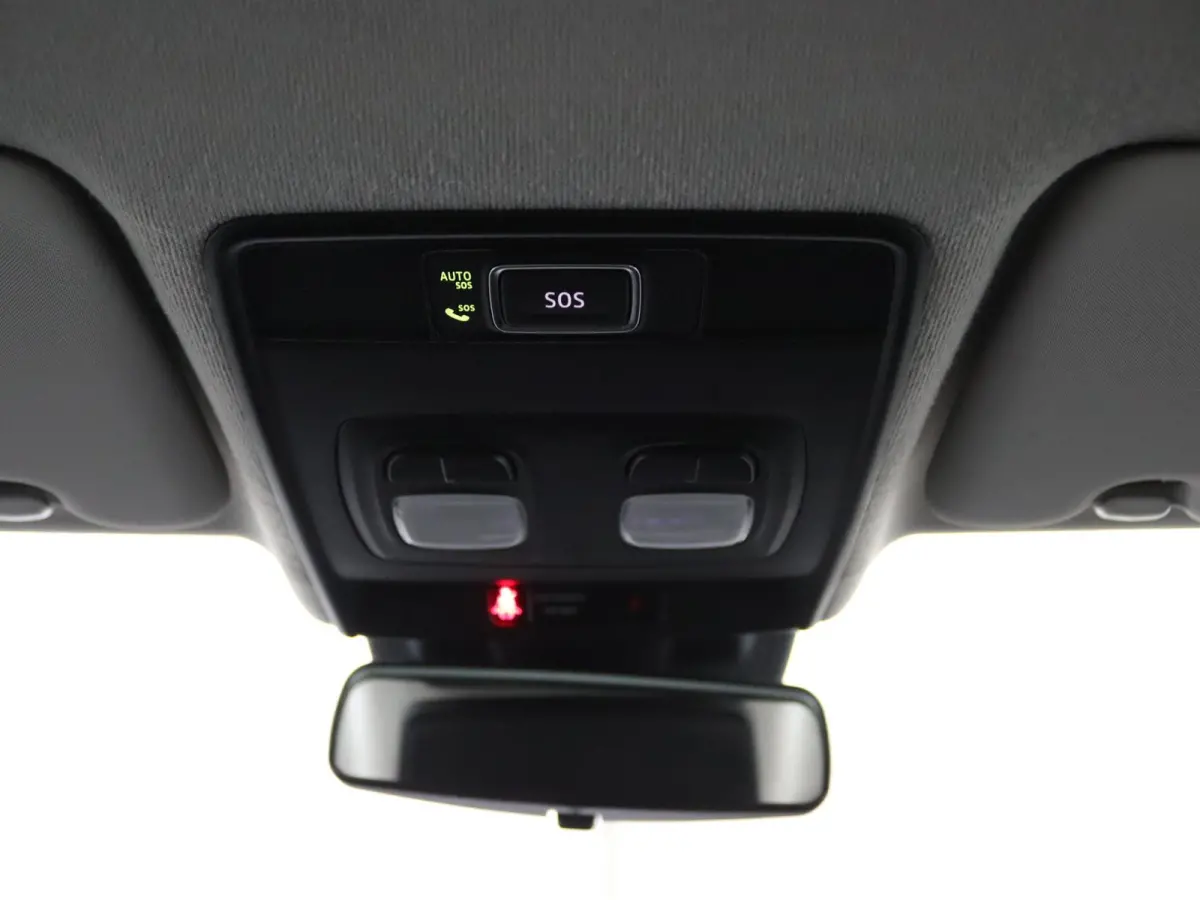 TCe 90 Zen | Navigatie | Parkeersensoren |