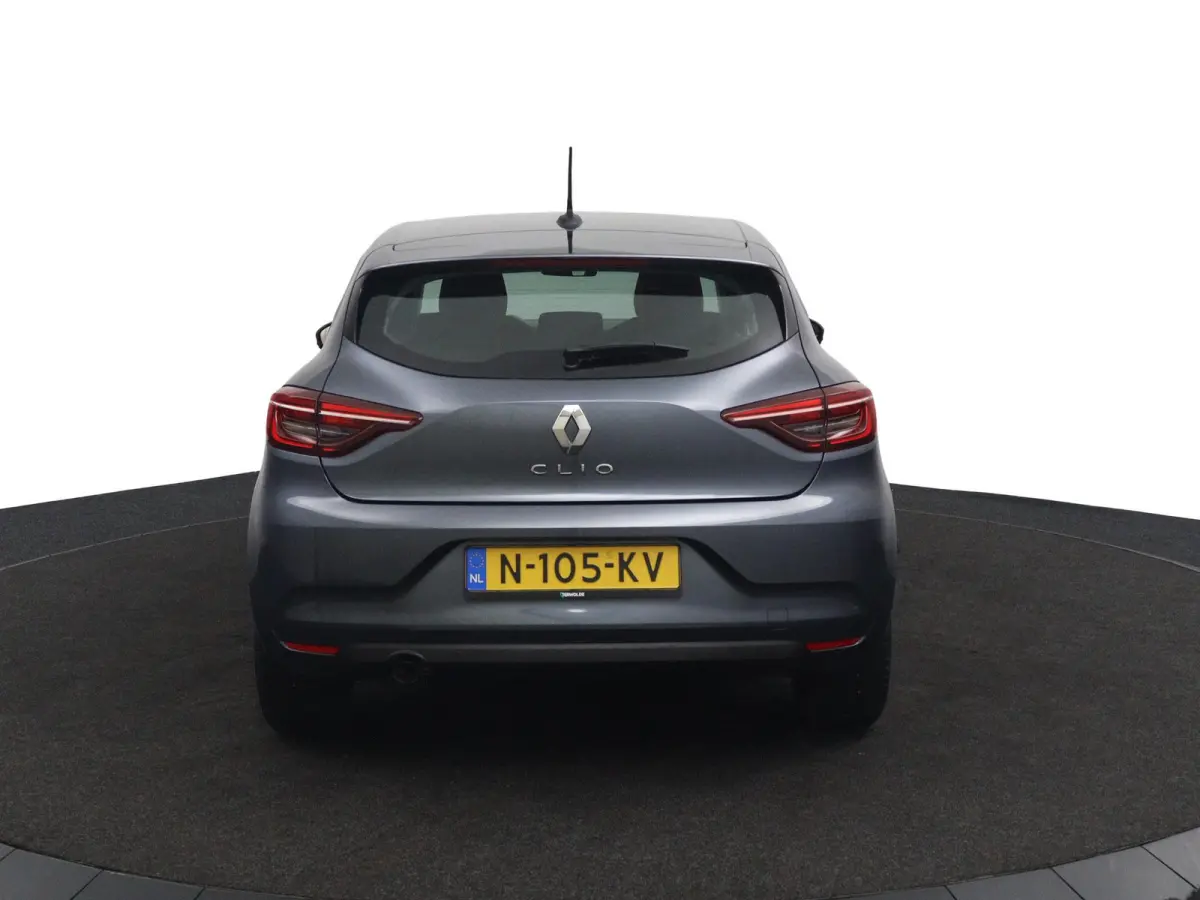TCe 90 Zen | Navigatie | Parkeersensoren |