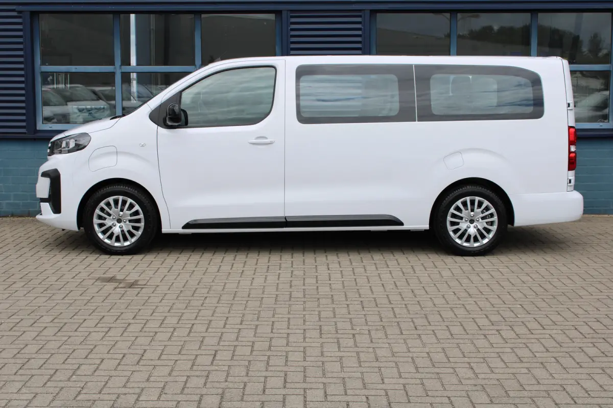 75 kWh 2-2-2-3 OPSTELLING | 9 PERSOONS | 8 JAAR GARANTIE | CAMERA | NAVI | DRAADLOOS CARPLAY |