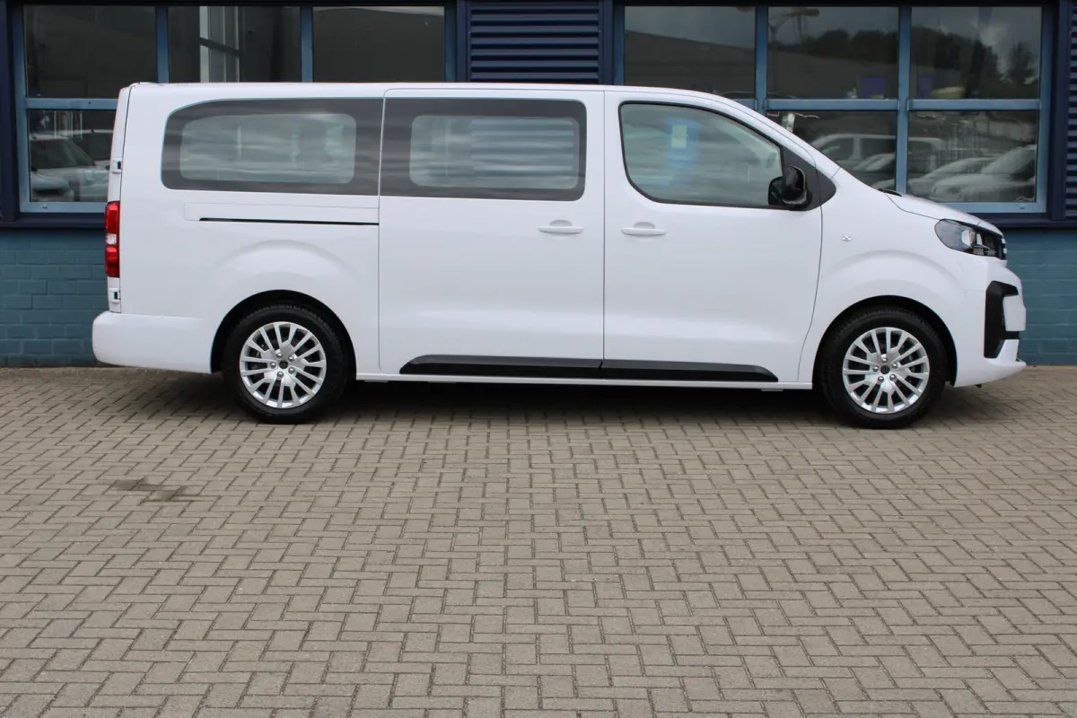 75 kWh 2-2-2-3 OPSTELLING | 9 PERSOONS | 8 JAAR GARANTIE | CAMERA | NAVI | DRAADLOOS CARPLAY |