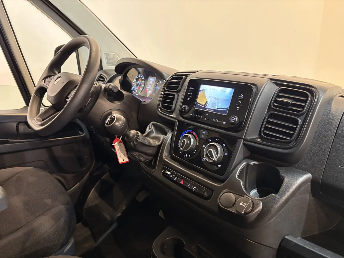 2.2 BlueHDi 140 PK L3H2 / Airco / Cruise Control / Camera / 3-Zits / 41.500 KM !!