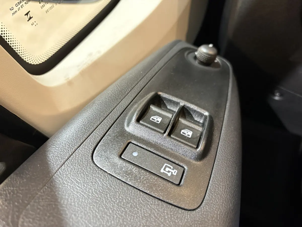 2.2 BlueHDi 140 PK L3H2 / Airco / Cruise Control / Camera / 3-Zits / 41.500 KM !!