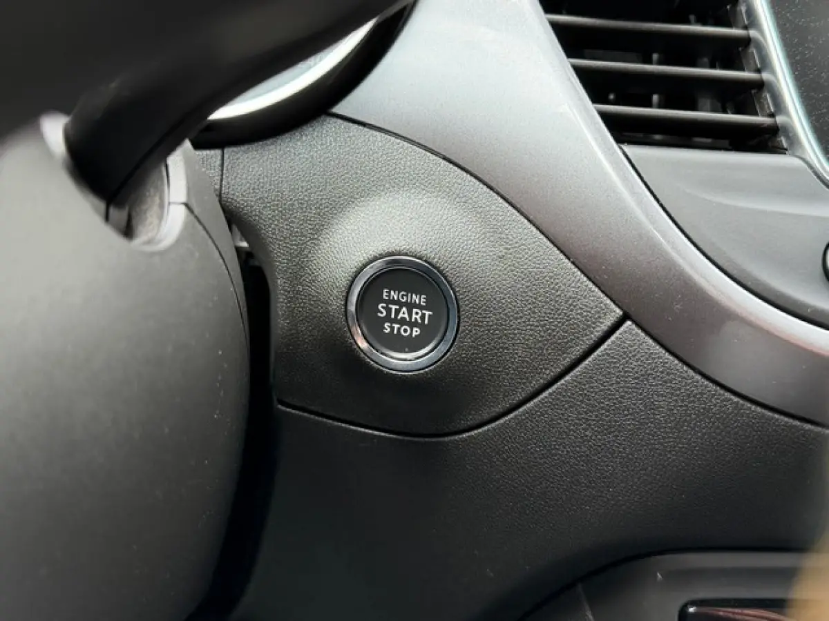 1.2 Turbo Innovation met Navigatie, Climate Controle, PDC