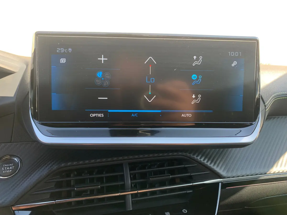 1.2 PureTech GT Pack Airco | Camera | Cruise Control | DAB | Keyless | LED | LMV 17" | Navi | PDC V&A |