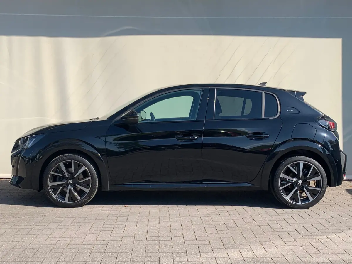 1.2 PureTech GT Pack Airco | Camera | Cruise Control | DAB | Keyless | LED | LMV 17" | Navi | PDC V&A |