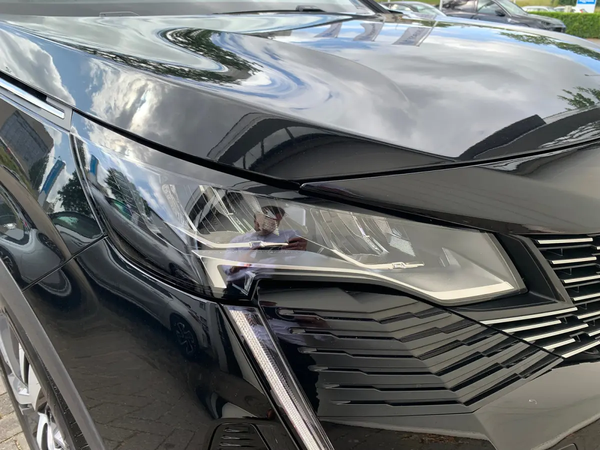 1.6 HYbrid 225 Allure Pack Business Airco | Camera | Cruise Adaptief | DAB | Keyless | LED | LMV 18" | Navi | PDC V&A | Stoelverwarming |
