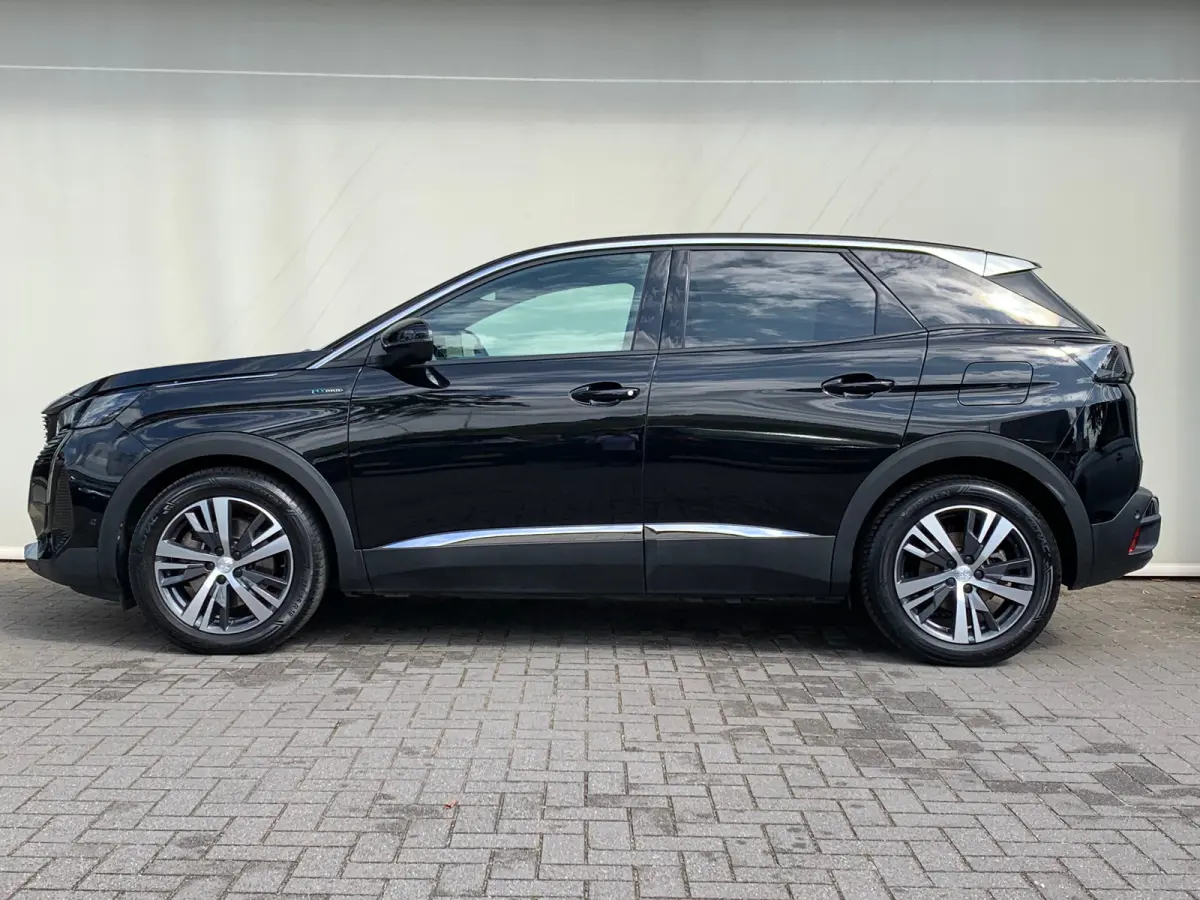1.6 HYbrid 225 Allure Pack Business Airco | Camera | Cruise Adaptief | DAB | Keyless | LED | LMV 18" | Navi | PDC V&A | Stoelverwarming |