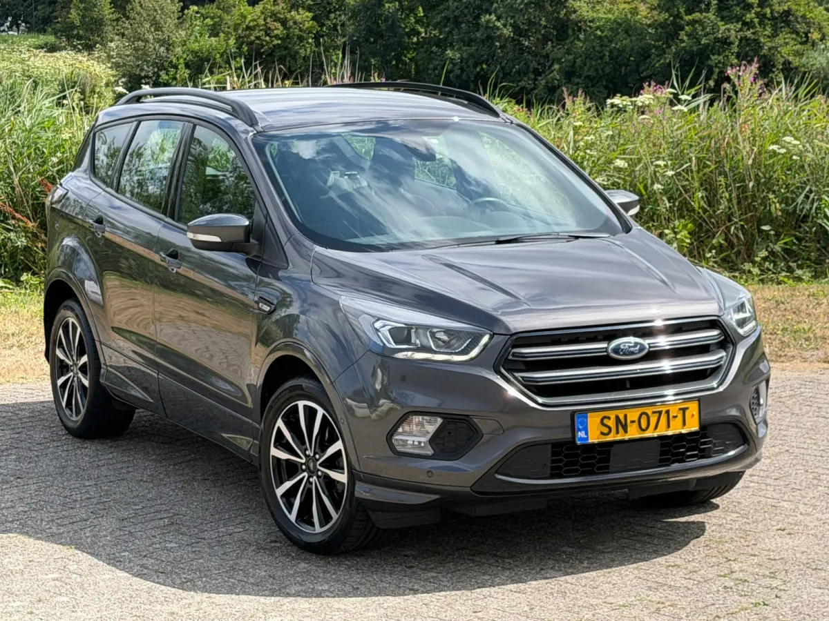 1.5 EcoBoost ST Line - Magnetic Grey - TSC/Trekhaak/SYNC3 - Topstaat