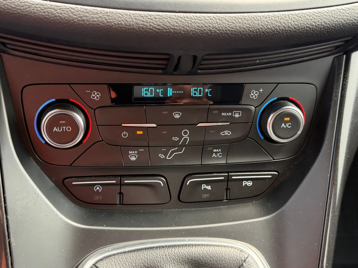 1.5 EcoBoost ST Line - Magnetic Grey - TSC/Trekhaak/SYNC3 - Topstaat