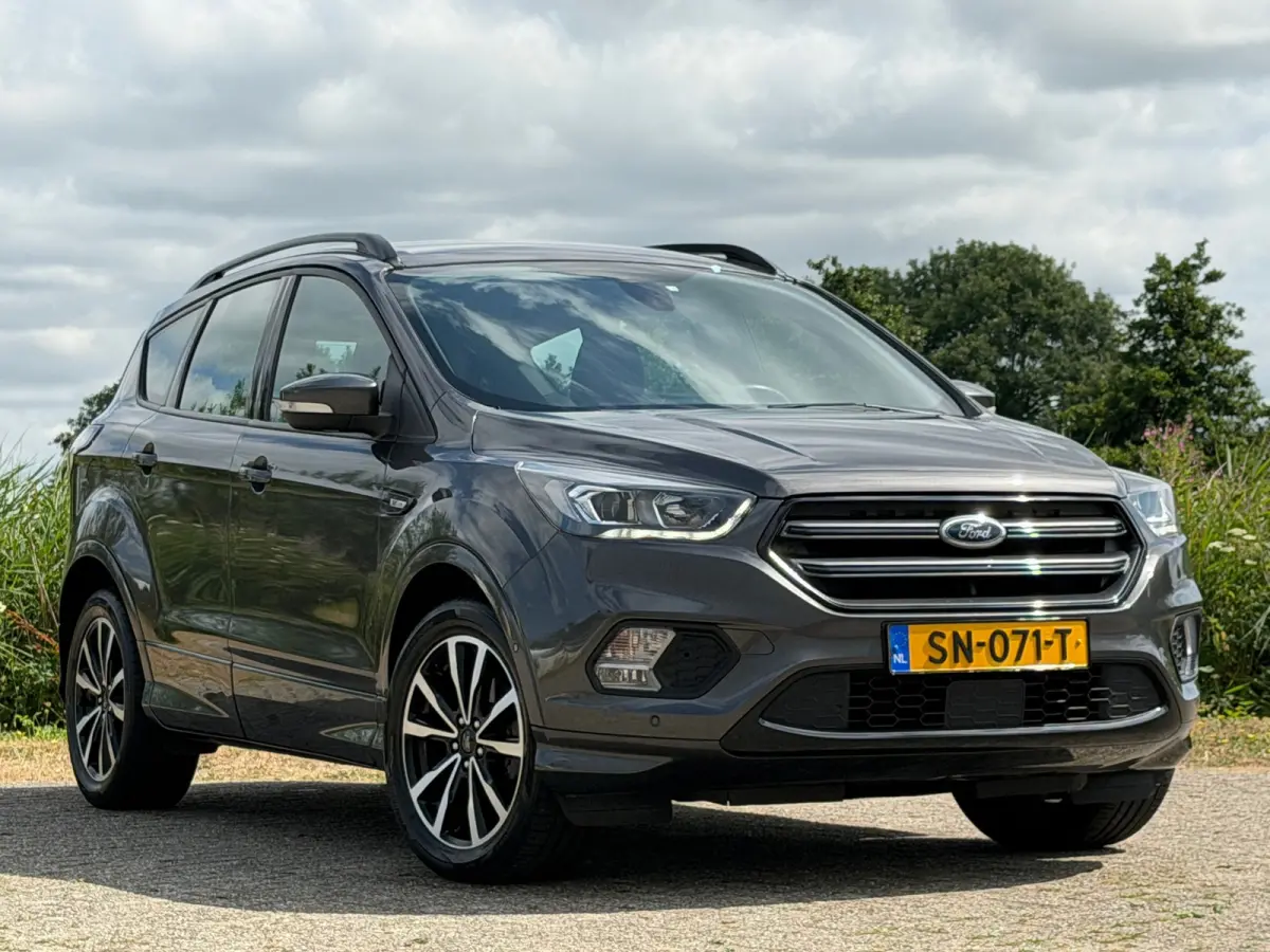 1.5 EcoBoost ST Line - Magnetic Grey - TSC/Trekhaak/SYNC3 - Topstaat