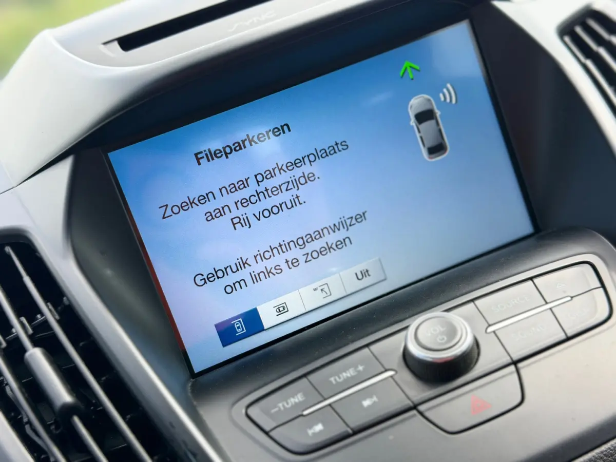 1.5 EcoBoost ST Line - Magnetic Grey - TSC/Trekhaak/SYNC3 - Topstaat