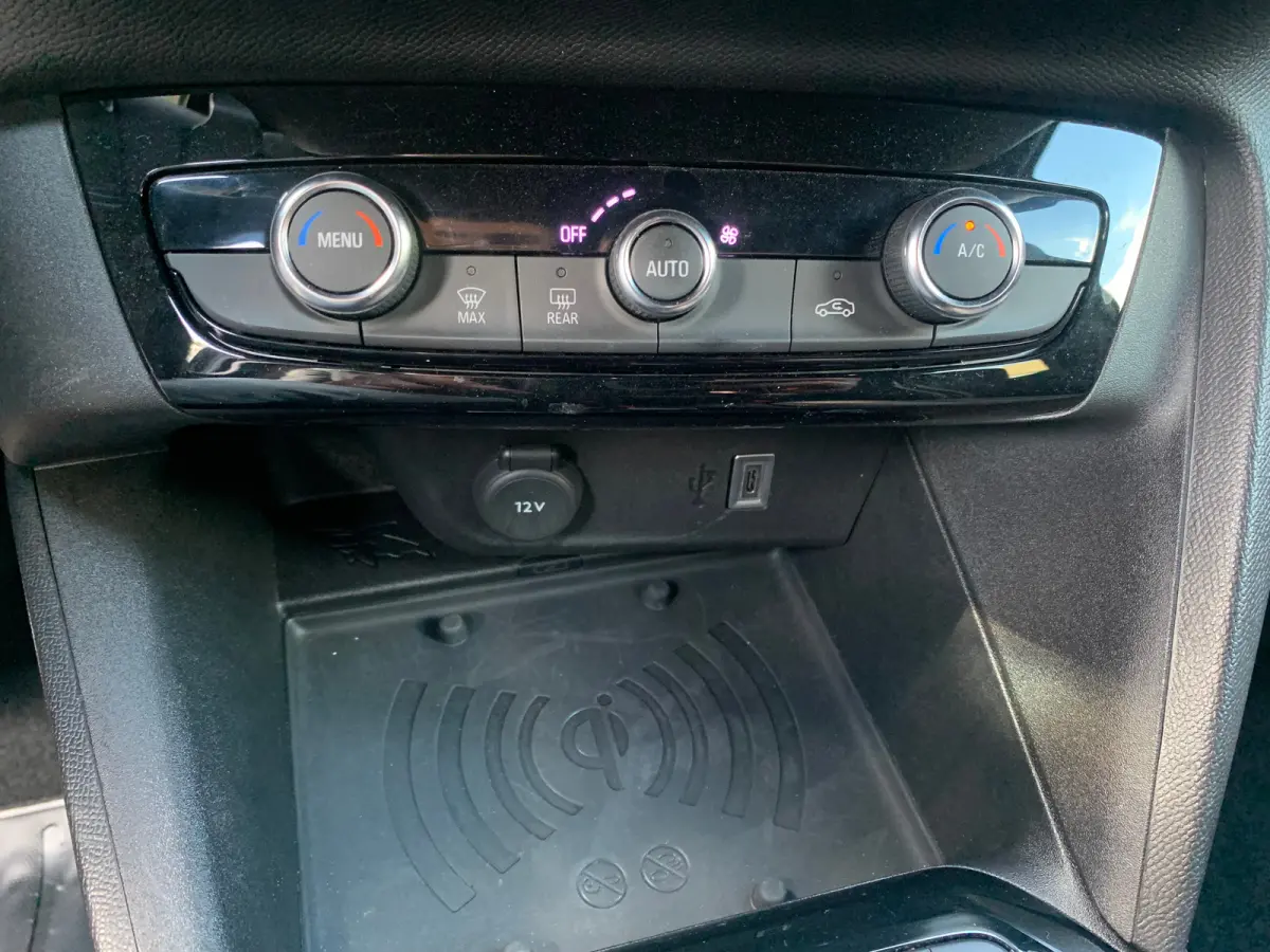 1.2 Turbo Hybrid GS Airco | Camera | Cruise Control | DAB | Keyless | LED | LMV 16" | Navi | PDC V&A |