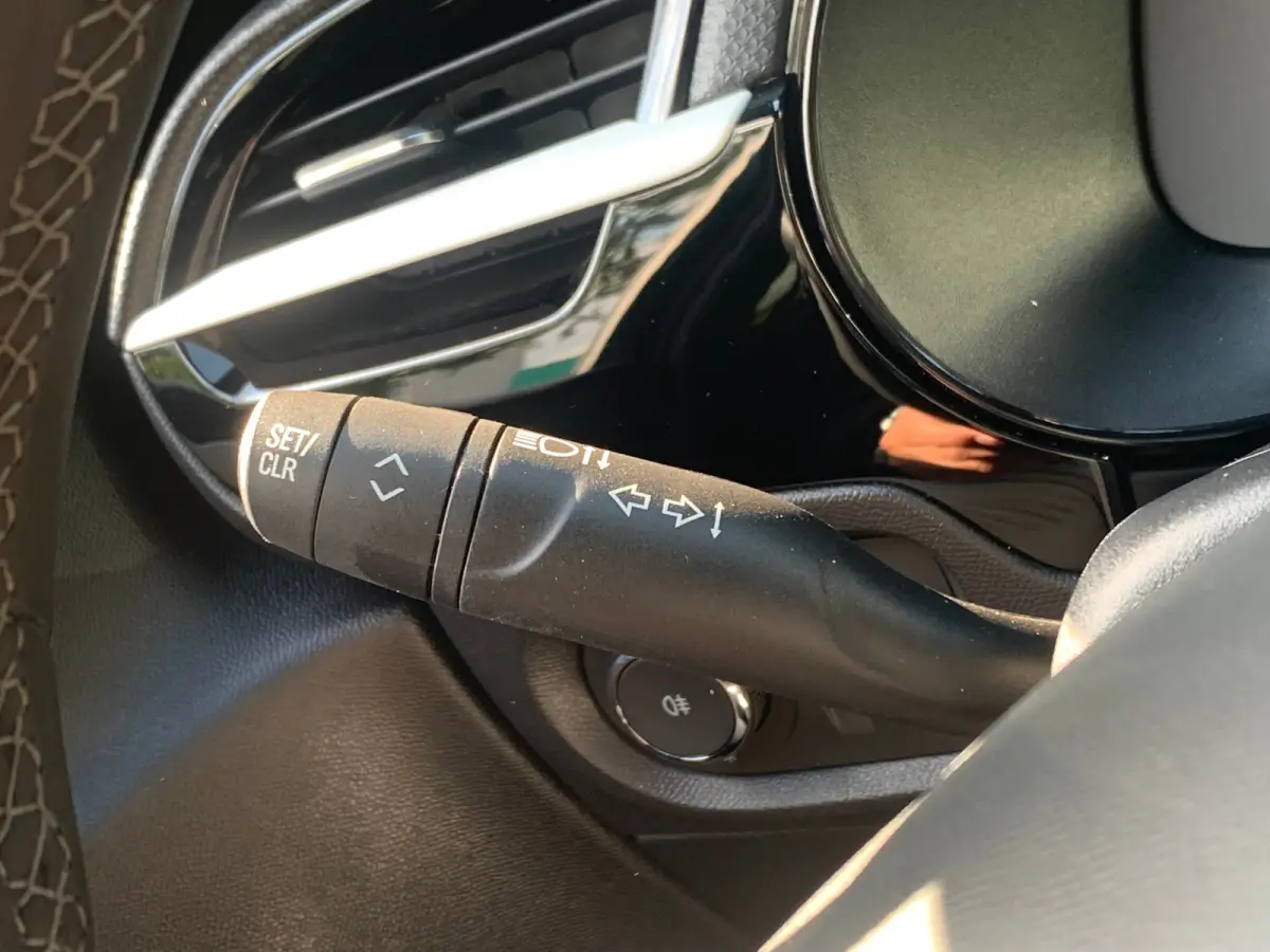 1.2 Turbo Hybrid GS Airco | Camera | Cruise Control | DAB | Keyless | LED | LMV 16" | Navi | PDC V&A |