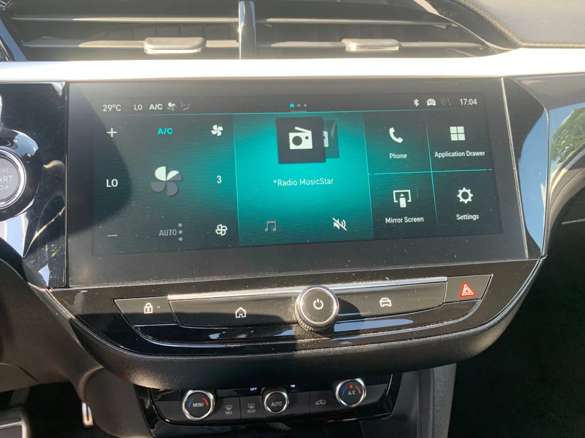 1.2 Turbo Hybrid GS Airco | Camera | Cruise Control | DAB | Keyless | LED | LMV 16" | Navi | PDC V&A |