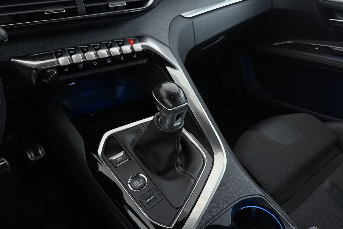 1.2 PureTech GT-Line 7p | Pano | Memory seats | CarPlay | Camera V+A | Dodehoekdet. |