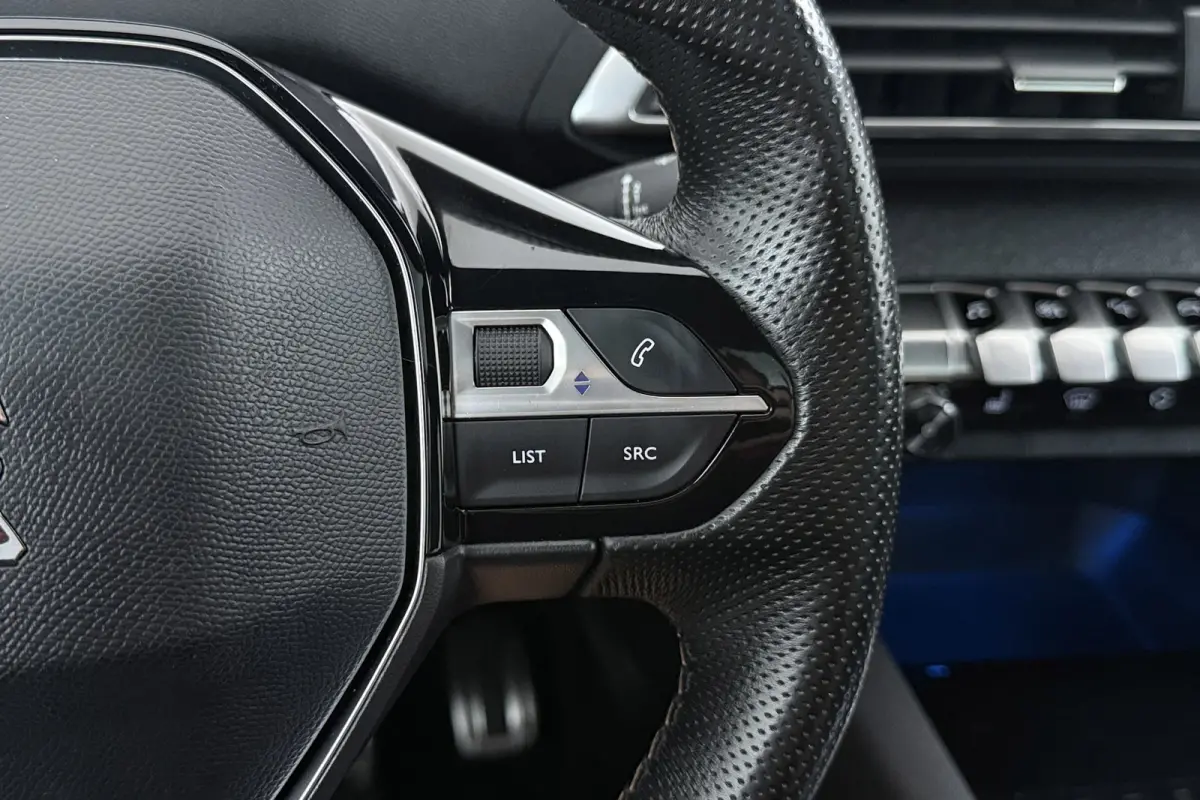 1.2 PureTech GT-Line 7p | Pano | Memory seats | CarPlay | Camera V+A | Dodehoekdet. |