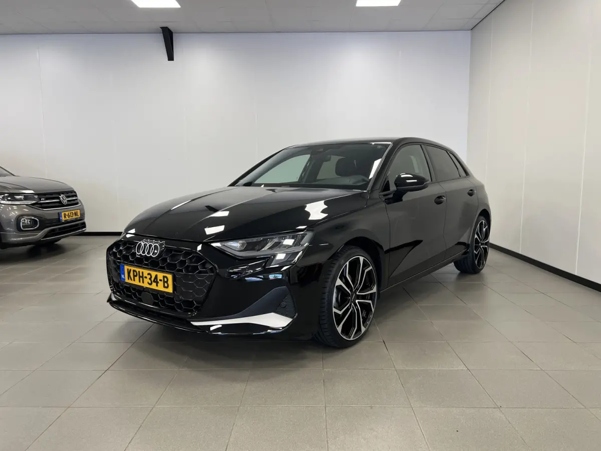 30 TFSI Advanced edition / Automaat / 19'' inch / Mild-Hybrid / Navi /