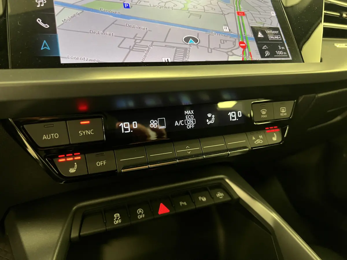 30 TFSI Advanced edition / Automaat / 19'' inch / Mild-Hybrid / Navi /