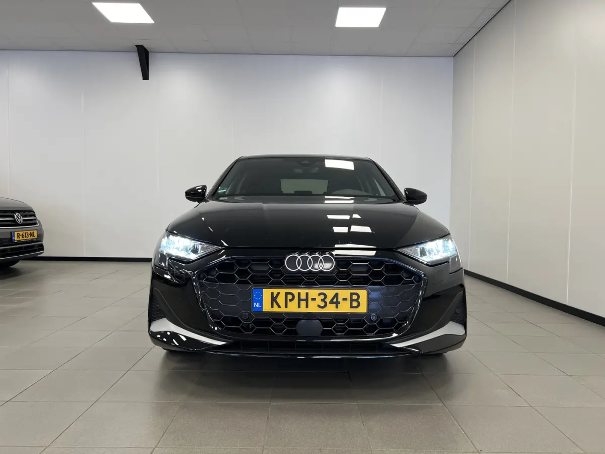 30 TFSI Advanced edition / Automaat / 19'' inch / Mild-Hybrid / Navi /