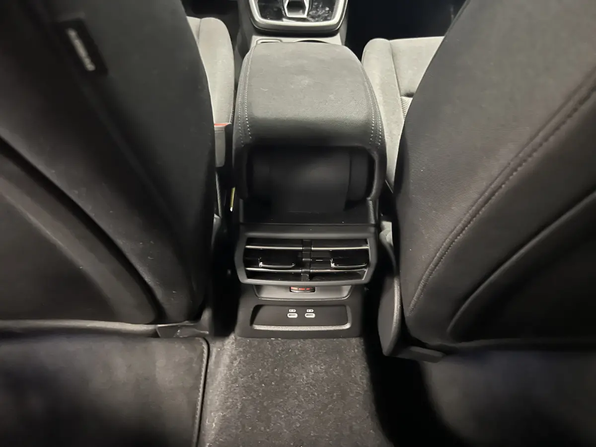 30 TFSI Advanced edition / Automaat / 19'' inch / Mild-Hybrid / Navi /