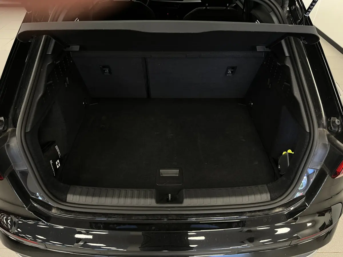 30 TFSI Advanced edition / Automaat / 19'' inch / Mild-Hybrid / Navi /