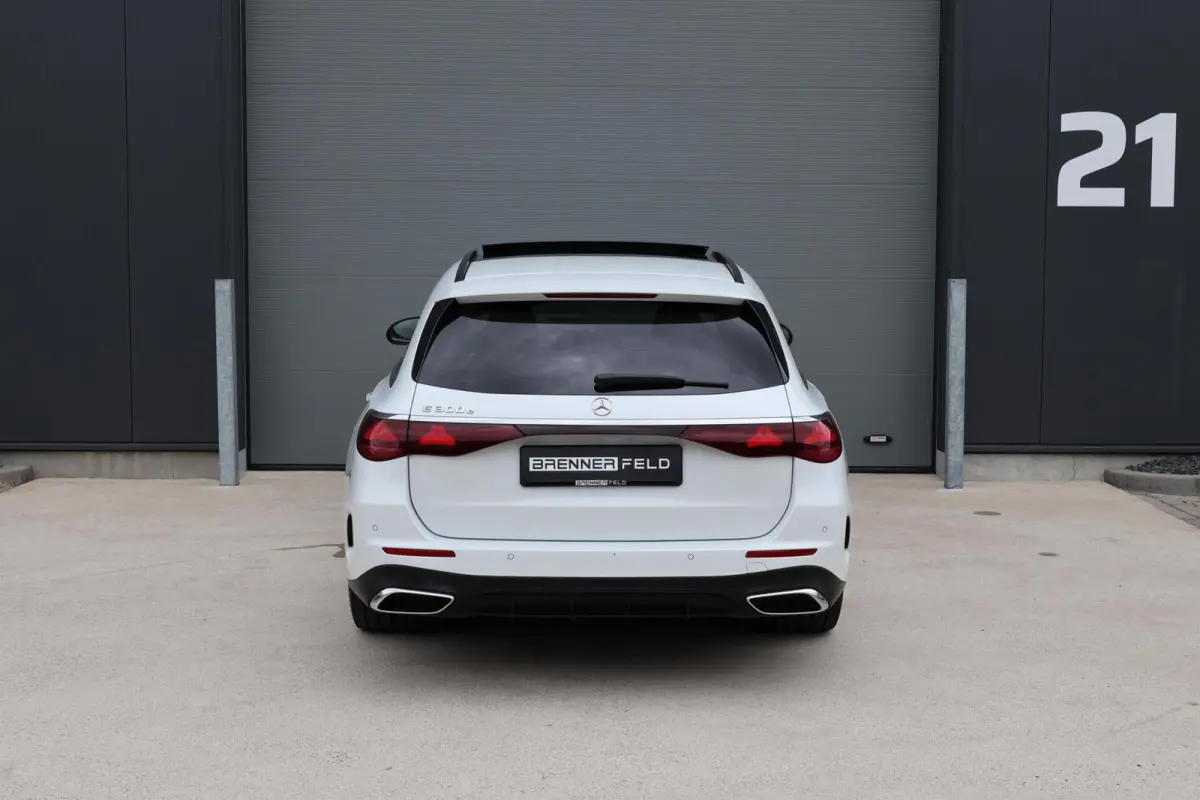 300 e AMG Line / Panoramadak / Memory Stoelen / Hyperscreen / Keyless-Go / Burmester 4D Surround