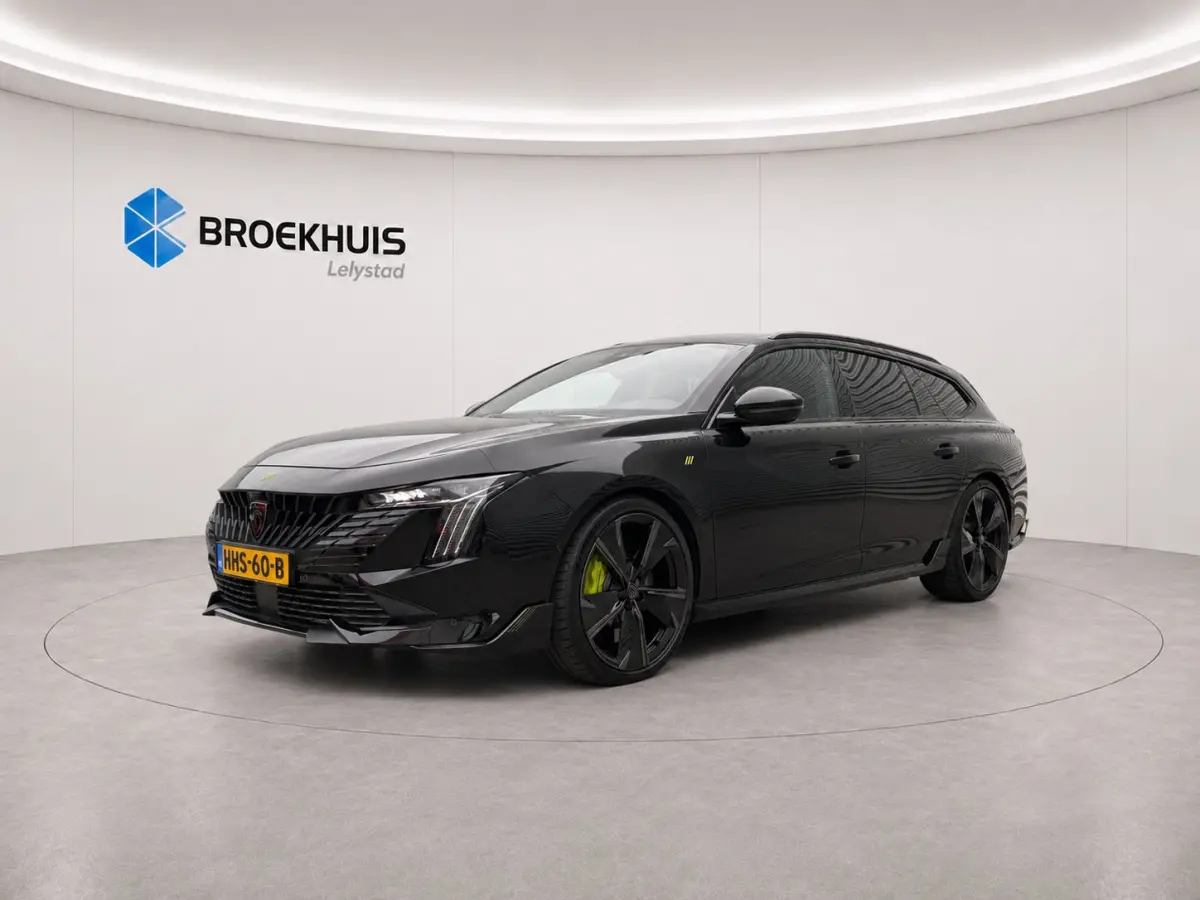 PSE 1.6 HYBRID 360PK SPORT ENGINEERED AUTOMAAT / NAVI / LEDER / CLIMA / PDC / 20" LMV / CAMERA / KEYLESS / I-COCKPIT / FULL-LED / PANO. DAK / ALCANTARA / AFN. TREKHAAK / WINTERPAKKET / FOCAL